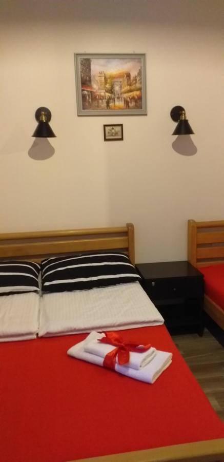 Guest House Lion Tbilisi Buitenkant foto