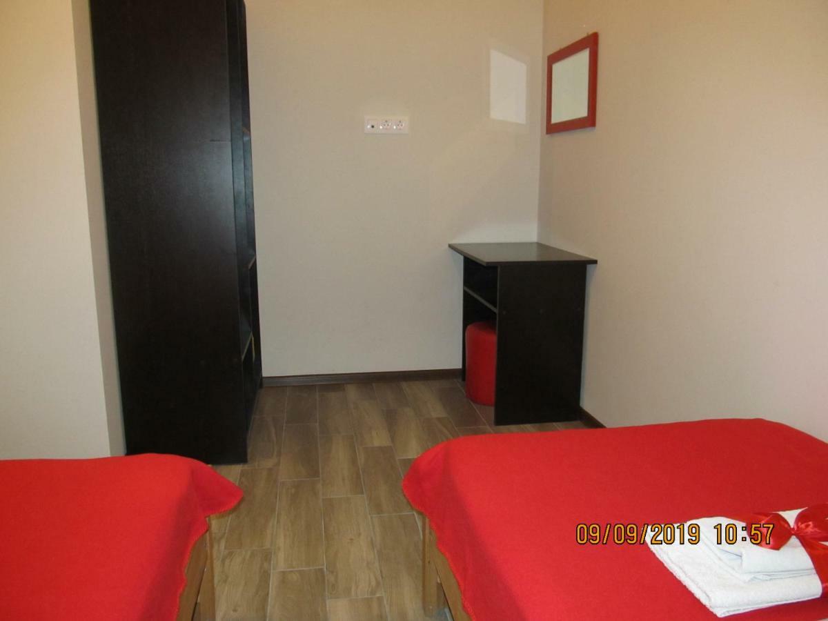 Guest House Lion Tbilisi Buitenkant foto