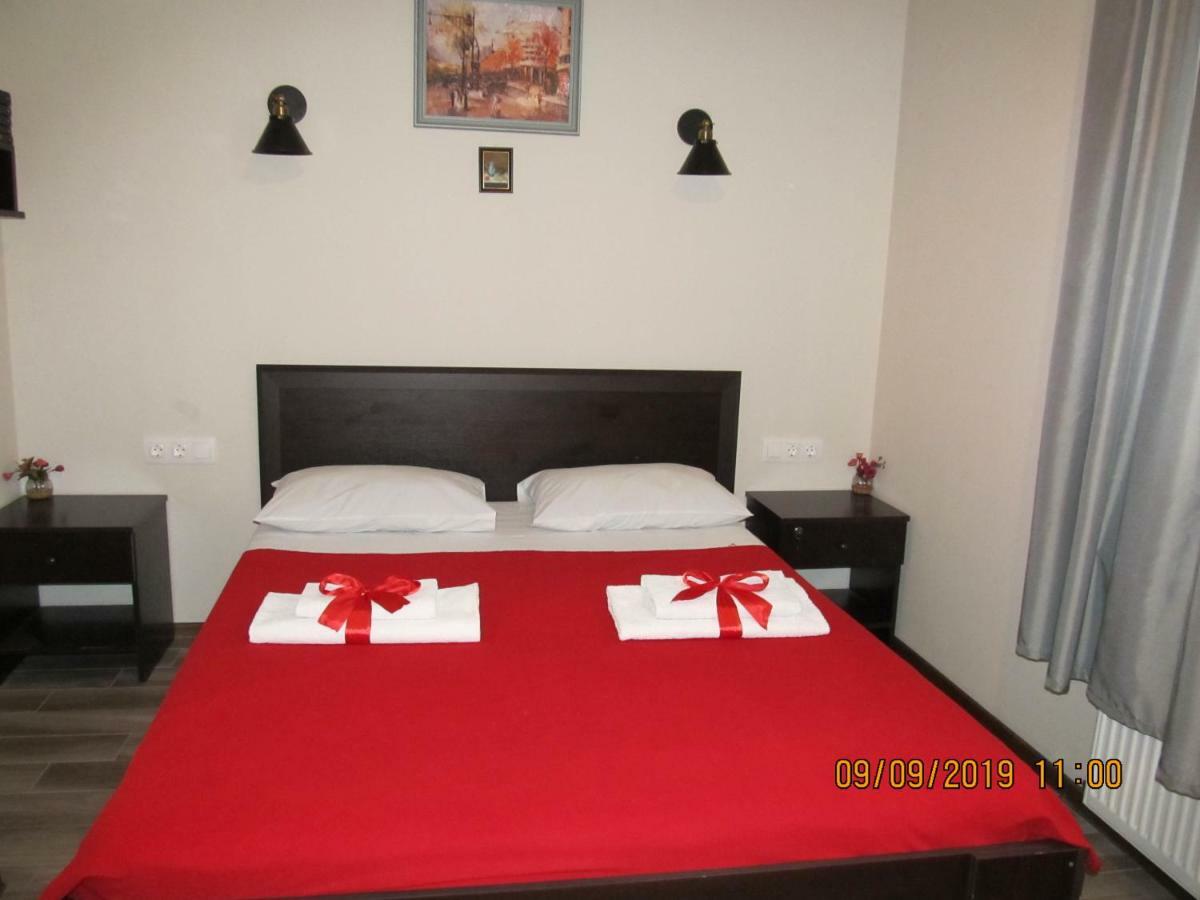 Guest House Lion Tbilisi Buitenkant foto